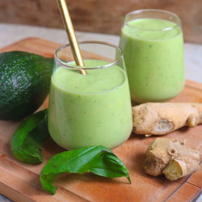 Avocado keto smoothie